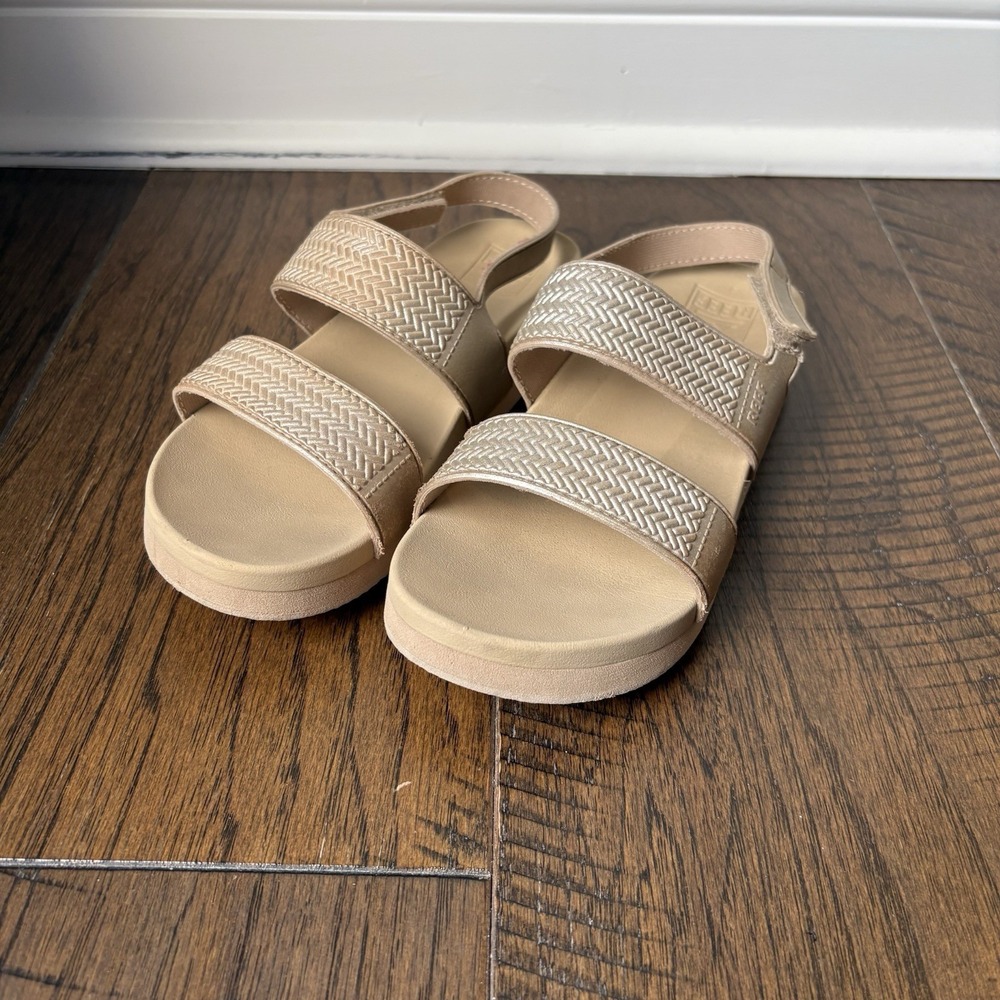 Reef Sandals Rose Metallic  Strap Closure Little Girl Size 2 SummerLightComfort